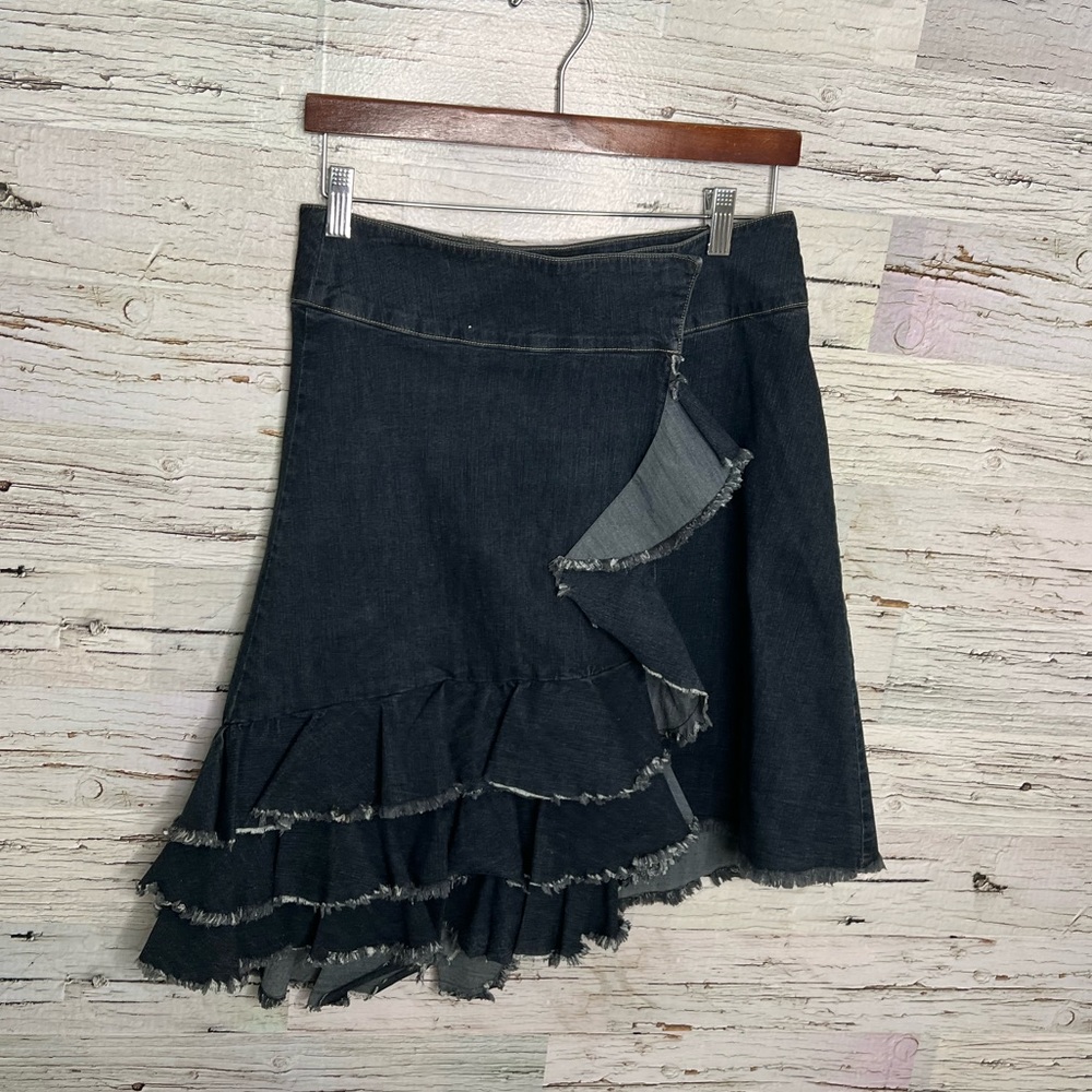 Burberry ruffle blue denim jean skirt size 4 wrap